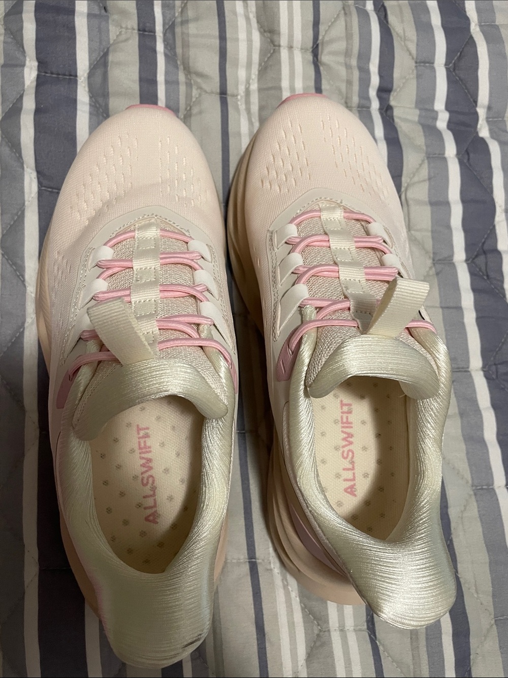 Women’s Pink Lace-Up Athletic Sneakers Allswift brand